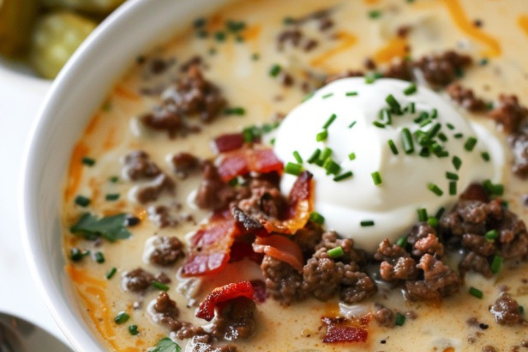 keto crockpot cheeseburger soup